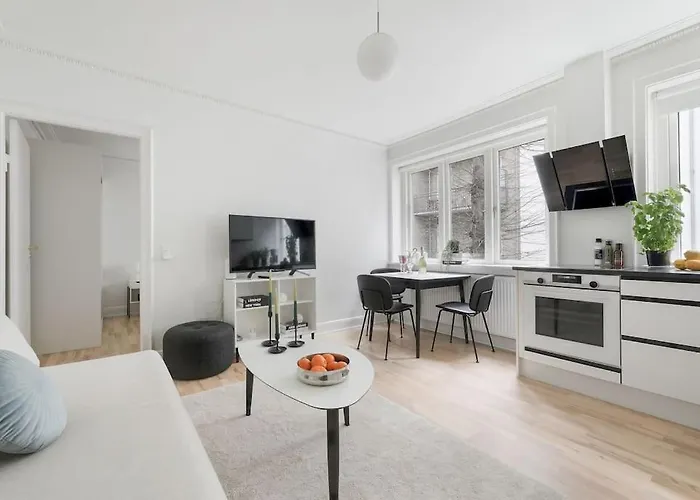 公寓 By The Lakes In The Of *